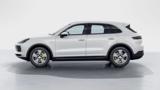 Porsche Cayenne e-hybrid in white, side view