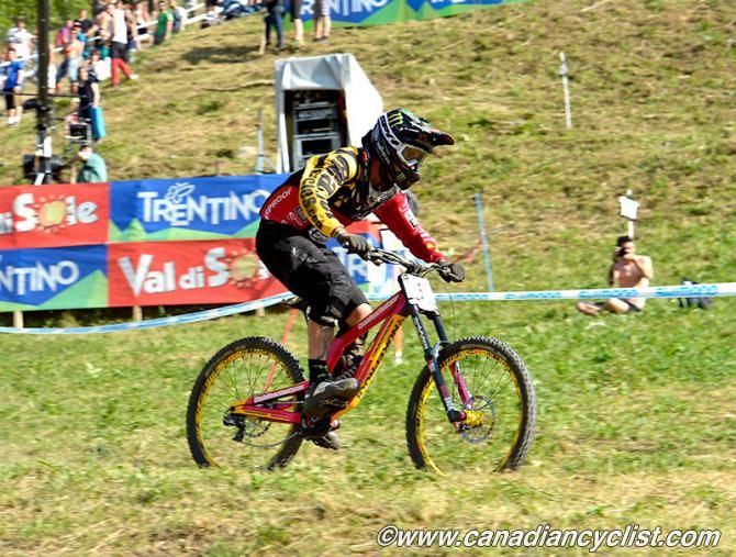 Samuel Hill (Aus) Chain Reaction Cycles.Com / Nukeproof crashed