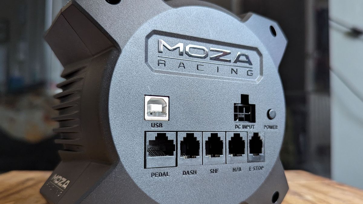 MOZA R3 Racing Wheel and Pedals