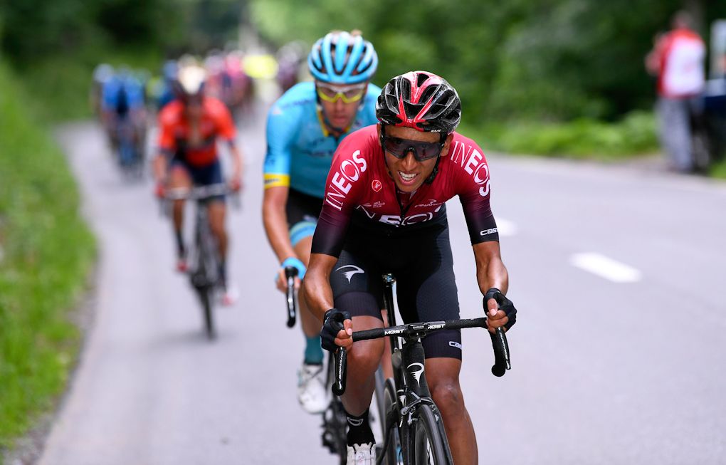 Egan Bernal attacks near the end of stage 6 at Tour de Suisse