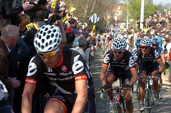 Cerv&eacute;lo set the pace on the Oude Kwaremont.