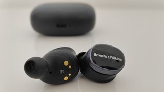 Bowers and Wilkins Pi8