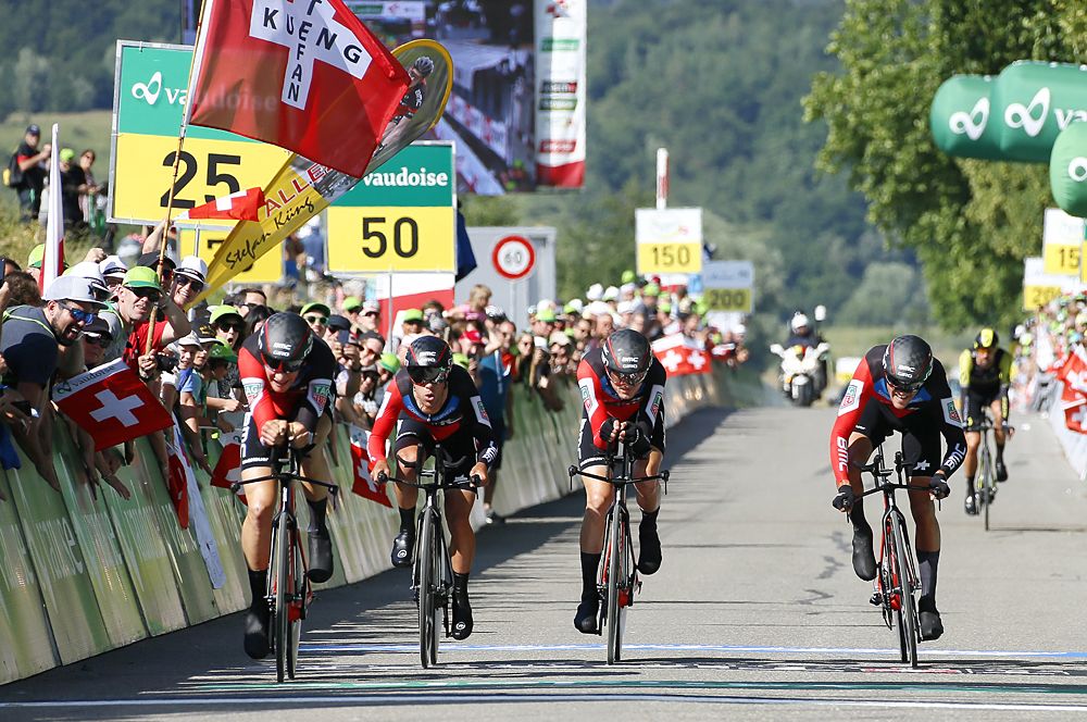 BMC Racing win stage 1 team time trial at Tour de Suisse