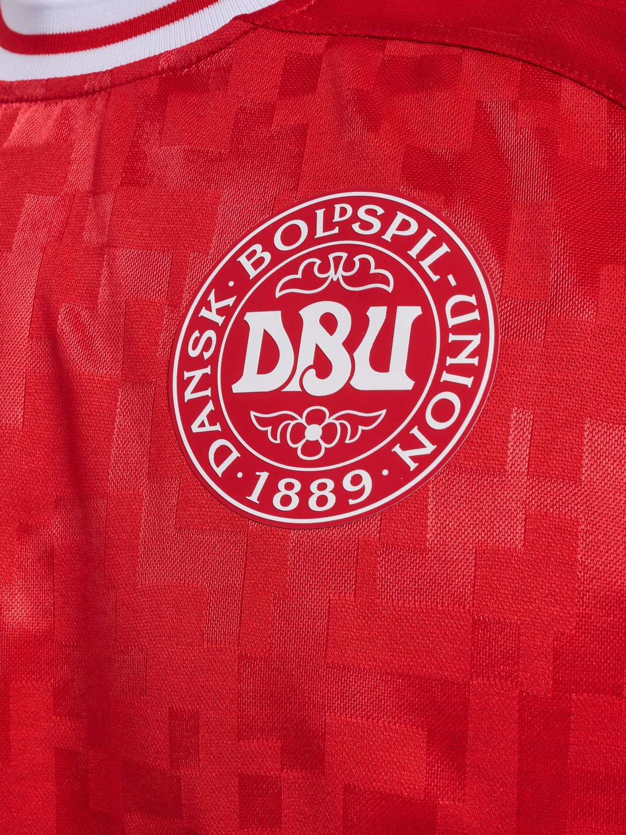 Denmark crest on their Euro 2024 home shirt