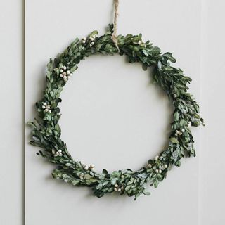 All Things Brighton Beautiful Mistletoe Wreath