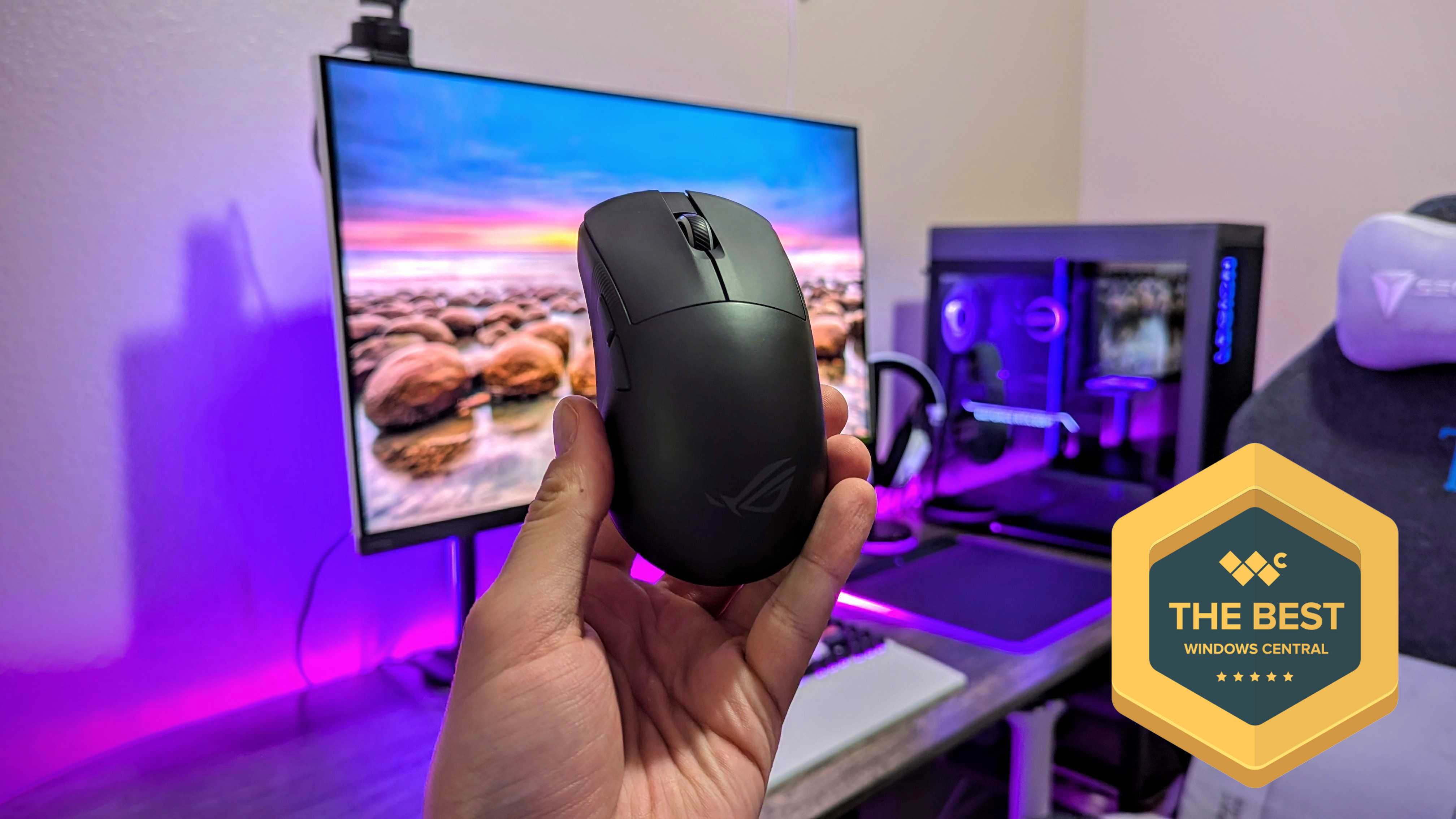 Image of the ASUS ROG Harpe Ace Mini wireless gaming mouse.