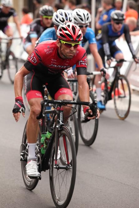 The pro men's race