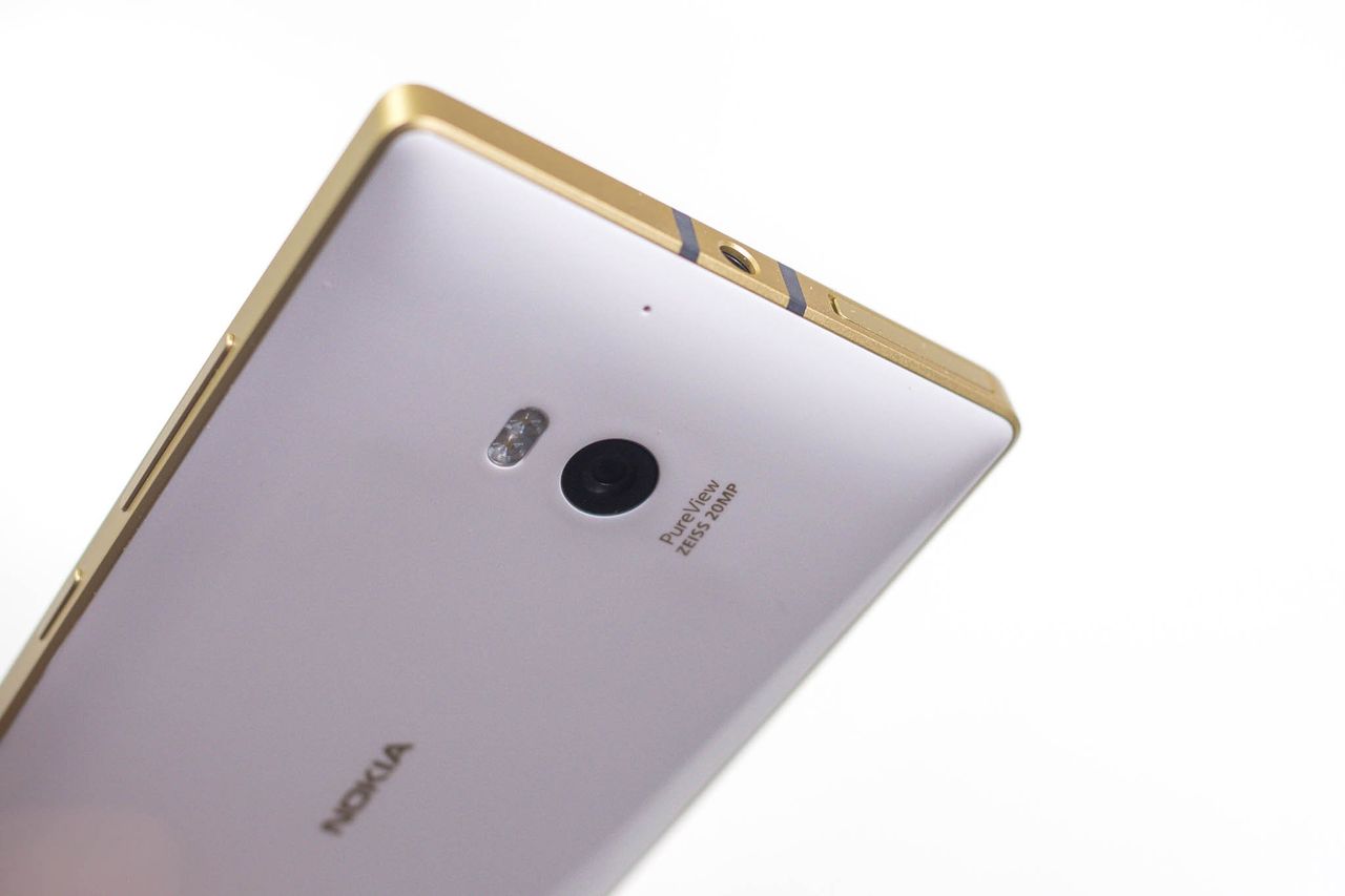 Lumia 930