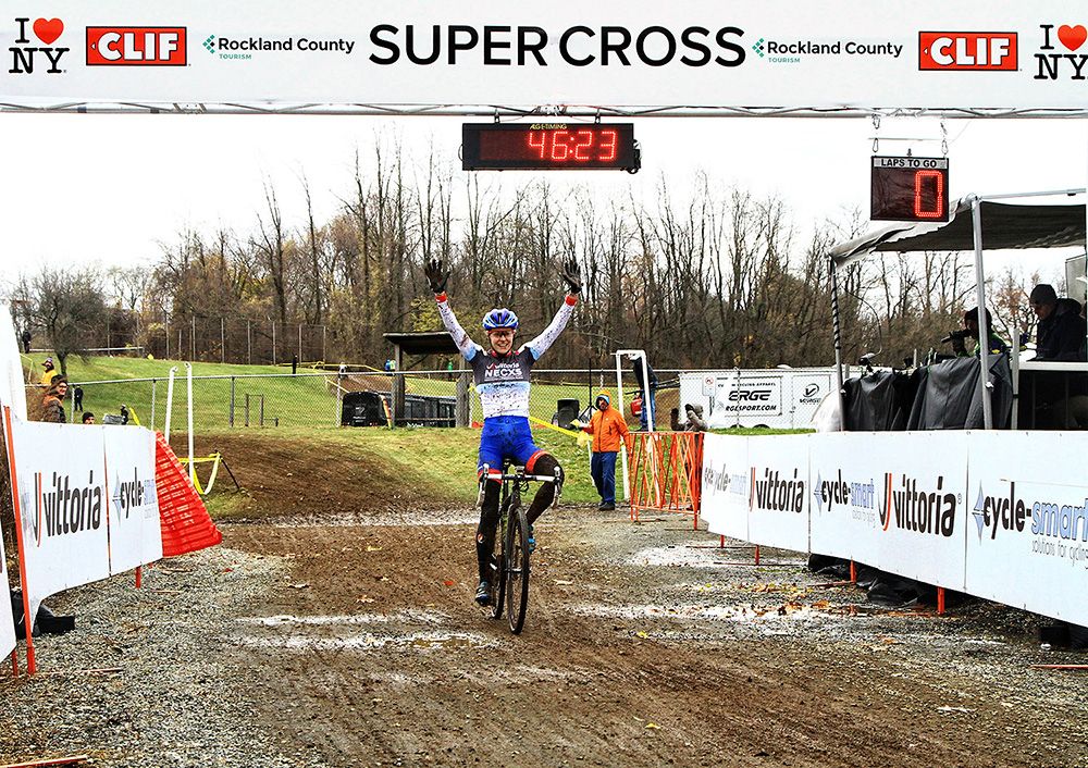 And she takes the win for the 2nd day! Canadian Champion, Maghalie Rochette (CLIF Pro Team) wins the Supercross Cup