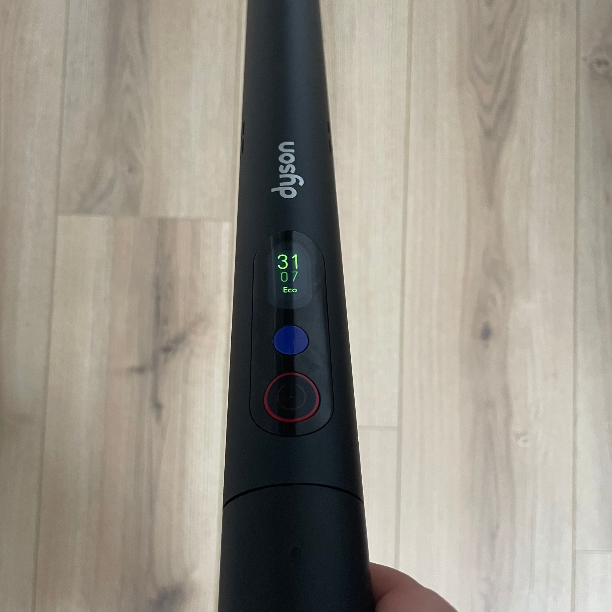 Dyson PencilVac screen showing the battery life