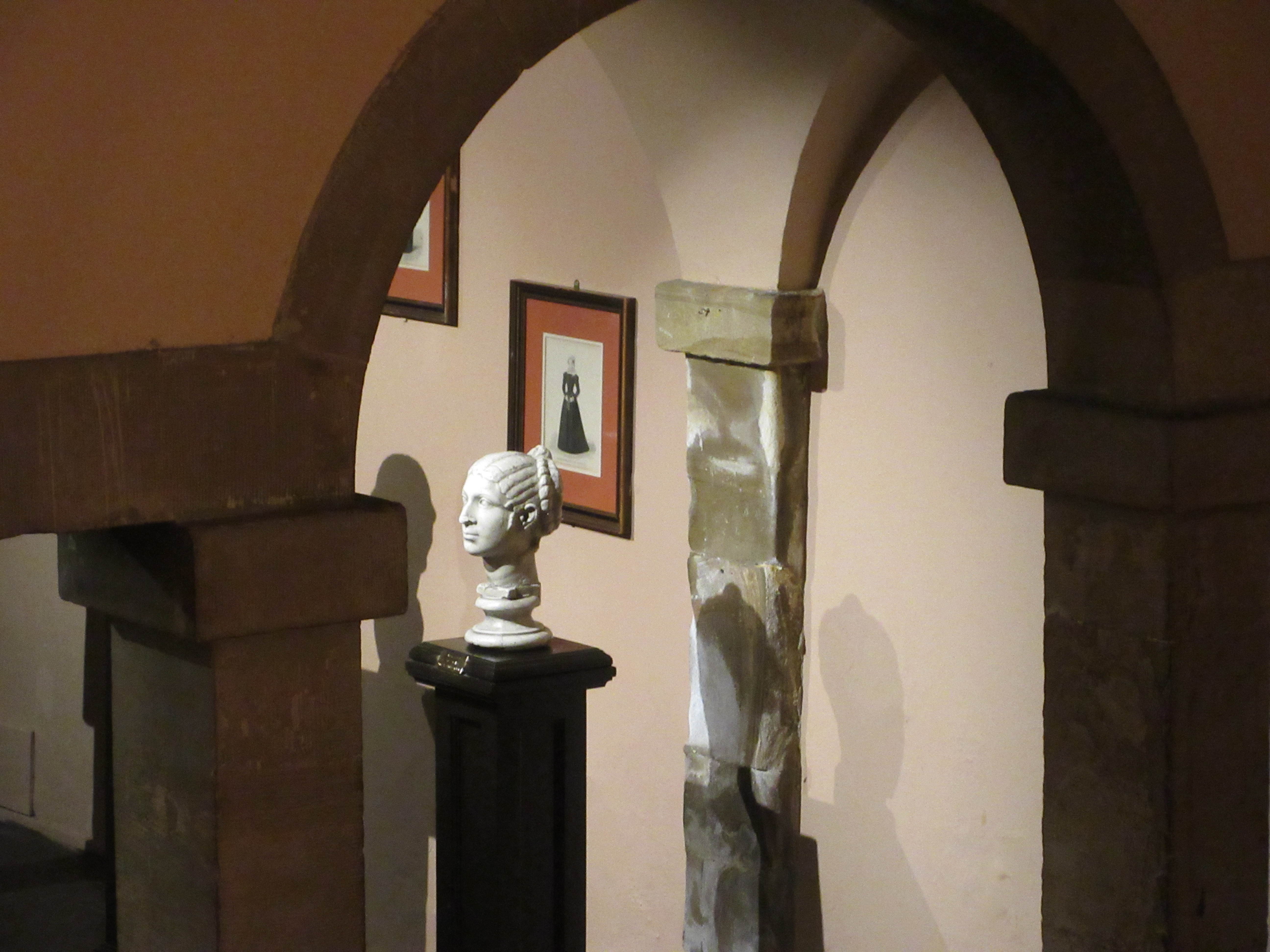 Images shot with the Canon PowerShot Ixus 285 HS A