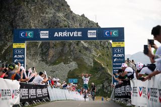 Isaac del Toro wins stage 6 at Tour de l'Avenir