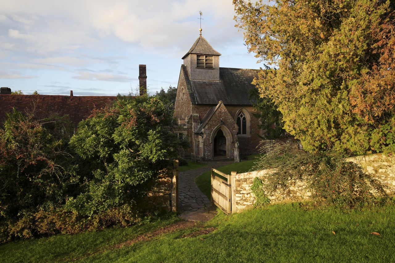 Old church on a sunny day at golden hour, taken with the Sigma 10-18mm f2.8 DC DN lens for APS-C mirrorless