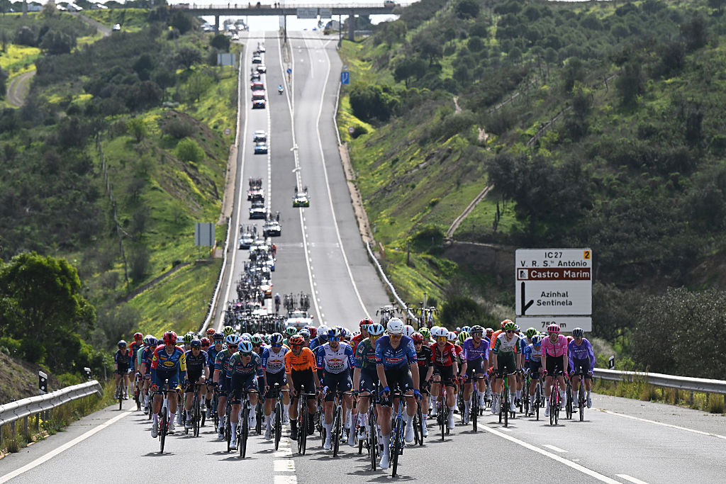 TAVIRA, PORTUGAL - FEBRUARY 18: A general view of the peloton competing during the 52nd Volta ao Algarve em Bicicleta 2026 - Stage 1 a 183.5km stage from Vila Real de Santo Antonio to Tavira on February 18, 2026 in Tavira, Portugal. (Photo by Dario Belingheri/Getty Images)