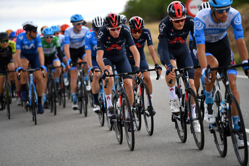 Vuelta a España: Dan Martin powers to stage 3 summit win | Cyclingnews