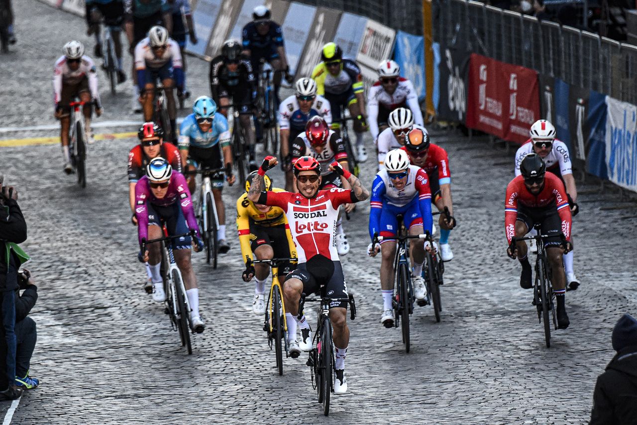 Tirreno Adriatico 2022 57th Edition 3rd stage Murlo Terni 170 km 09032022 Caleb Ewan AUS Lotto Soudal Tim Merlier BEL Alpecin Fenix Olav Kooij NED Team Jumbo Visma Arnaud Demare FRA Groupama FDJ Nacer Bouhanni FRA Team Arkea Samsic Simone Consonni ITA Cofidis Elia Viviani ITA INEOS Grenadiers photo Tommaso PelagalliSprintCyclingAgency2022
