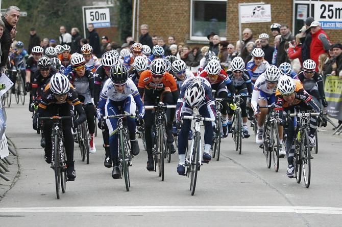 Emily Collins (Wiggle Honda) wins the women's Omloop van het Hageland by a wheel