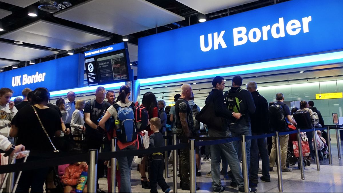 Image of a busy day at the UK border