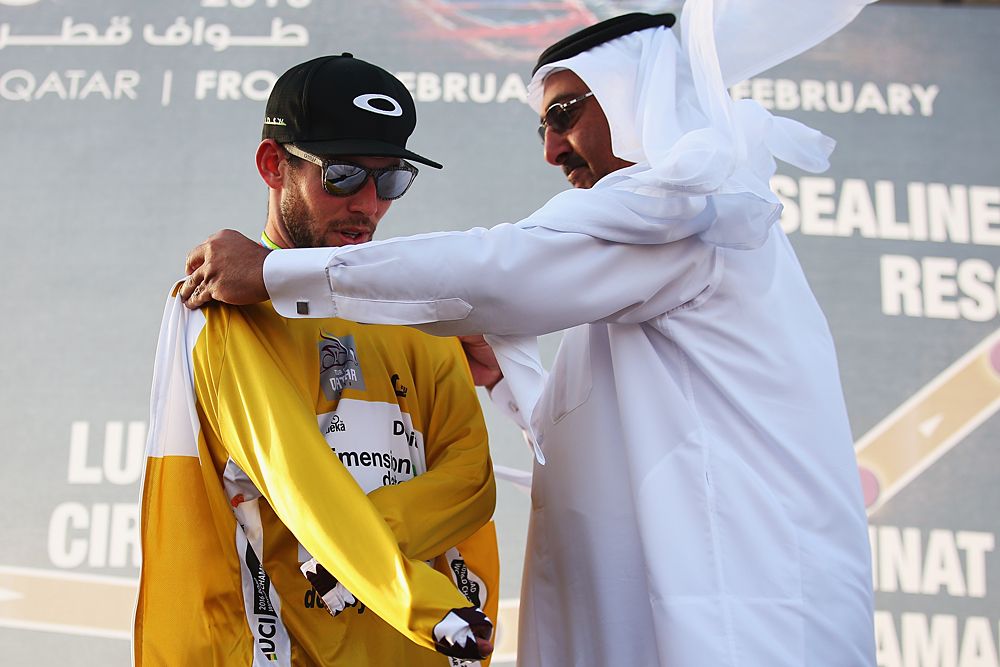 Mark Cavendish (Dimension Data) regained the lead after his teammate punctured in the finale
