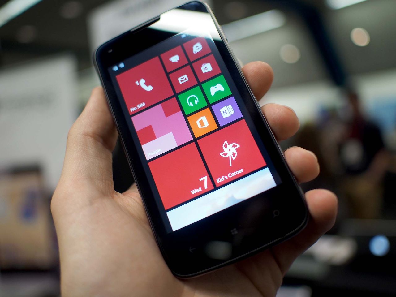 Prestigio MultiPhone 8400 DUO