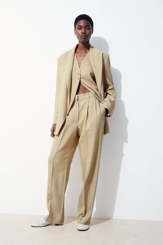 The Pleated Tailored Pants