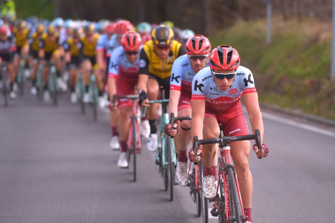 Katusha-Alpecin controls the breakaway on stage 6 of Tirreno-Adriatico