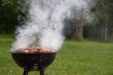 bbq smoking in garden