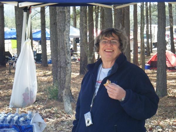 Rebecca Rusch's support crew, her mom, lent a hand for the six-hour race.
