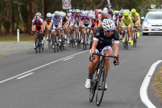 Nicole Whitburn (Liv Giant) turns up the pace