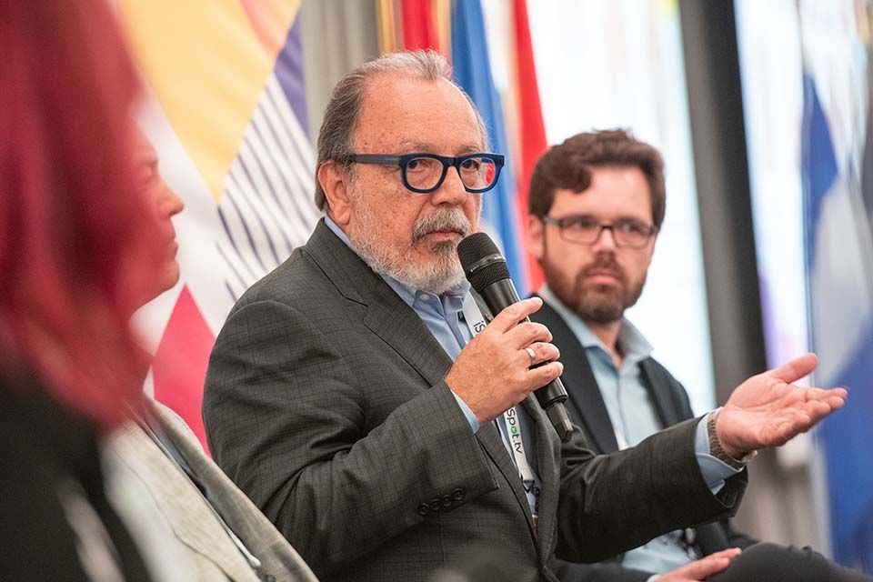 Castalia Communications president Luis Torres-Bohl on the &ldquo;Connecting Content With the Consumer&rsquo; panel.