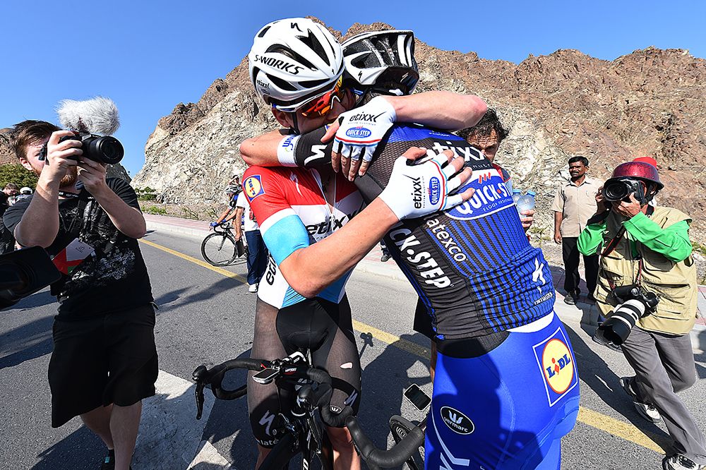 Laurens De Plus and Bob Jungels hug