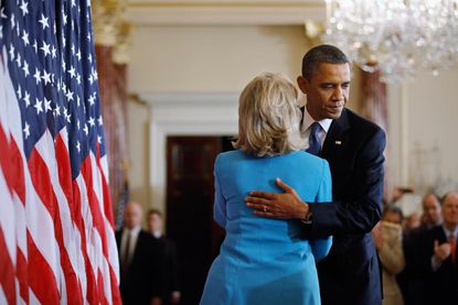 Hillary Clinton to end Syria beef with Obama by 'hugging it out' at a fundraiser