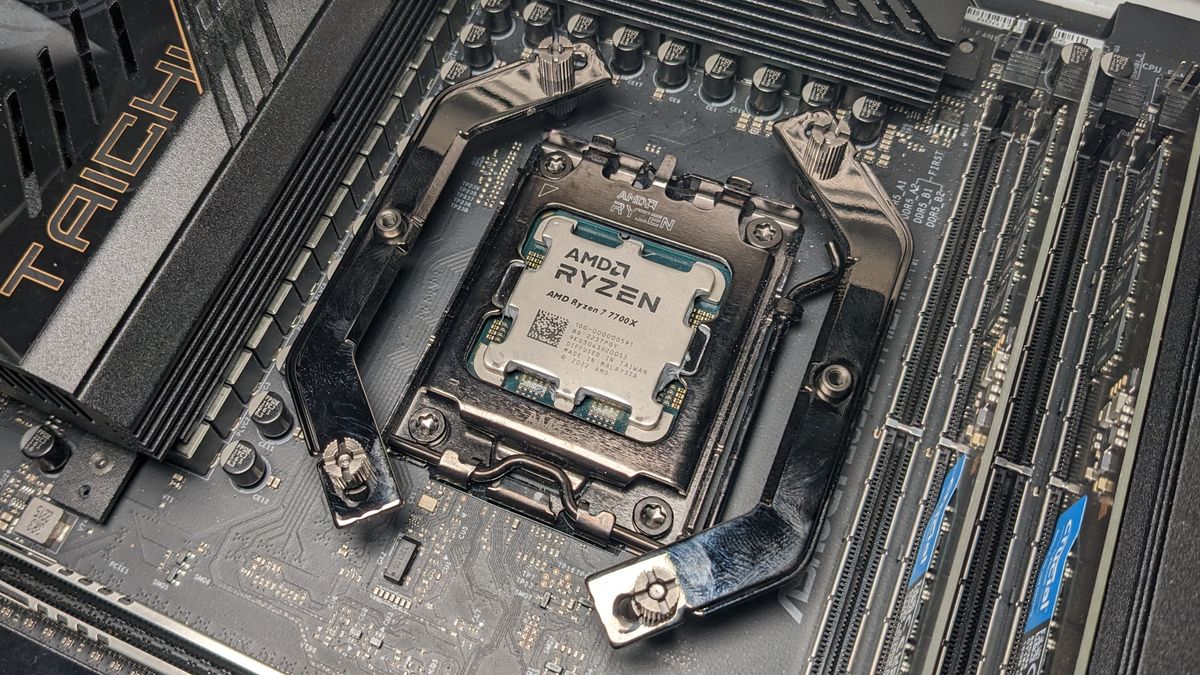 Cooler Master MA824 Stealth