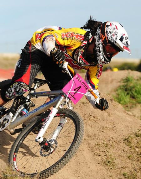 Melissa Buhl (KHS) on the dual slalom course