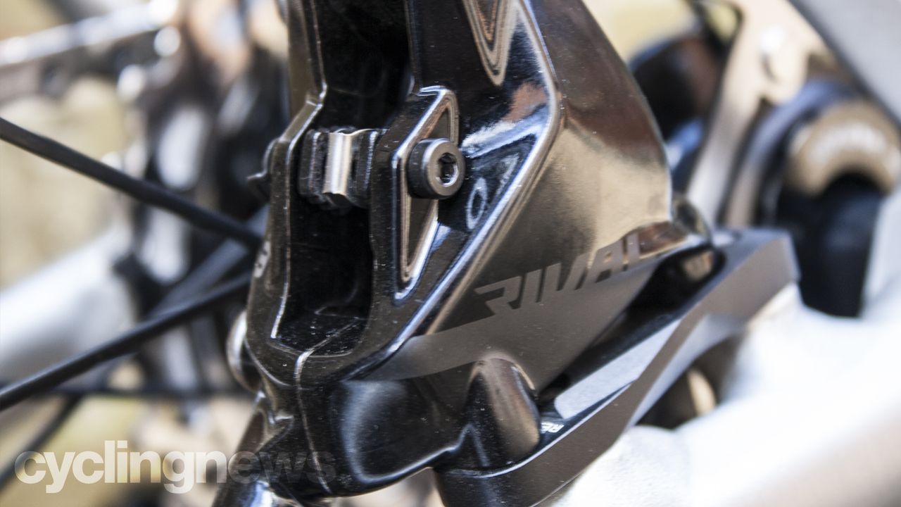SRAM Rival eTap AXS