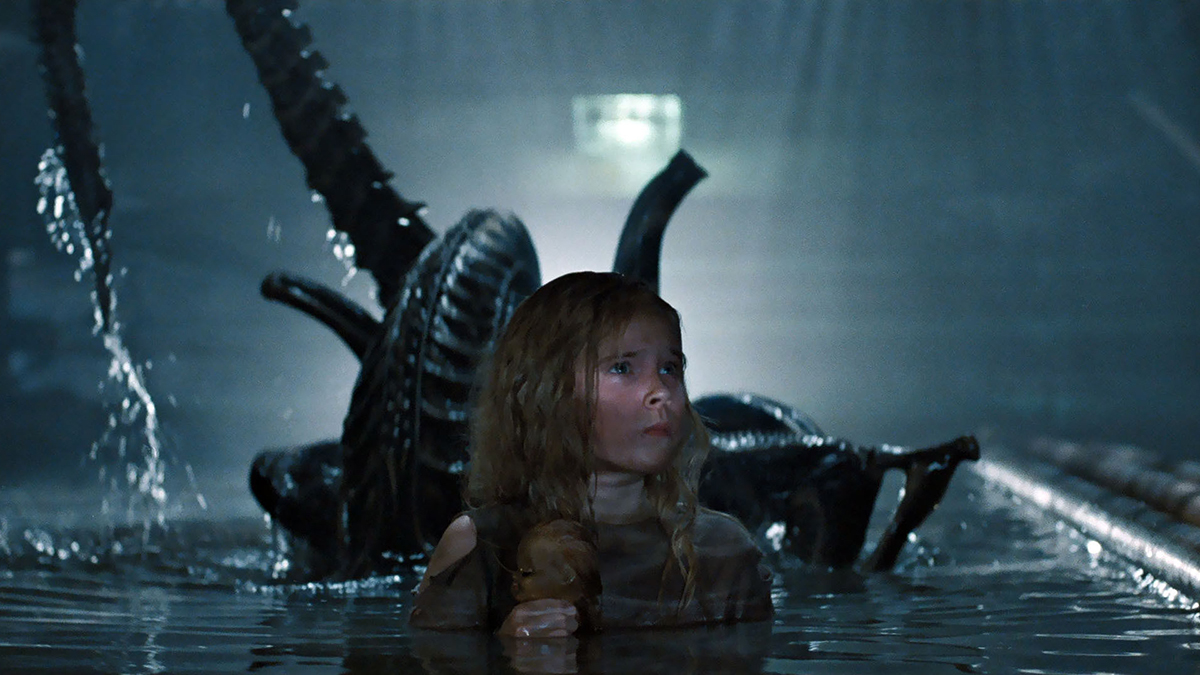 New and an Alien in Aliens
