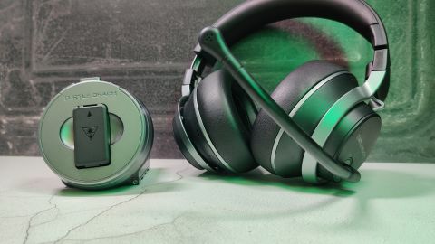 The turtle beach stealth pro with transmitter