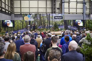 Join professional nature and wildlife shooters on The Great Outdoors Stage