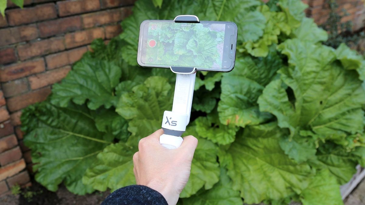 Zhiyun Smooth XS review | Digital Camera World