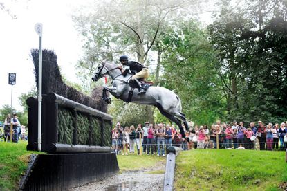 Andrew-Nicholson-burghley-win.jpg