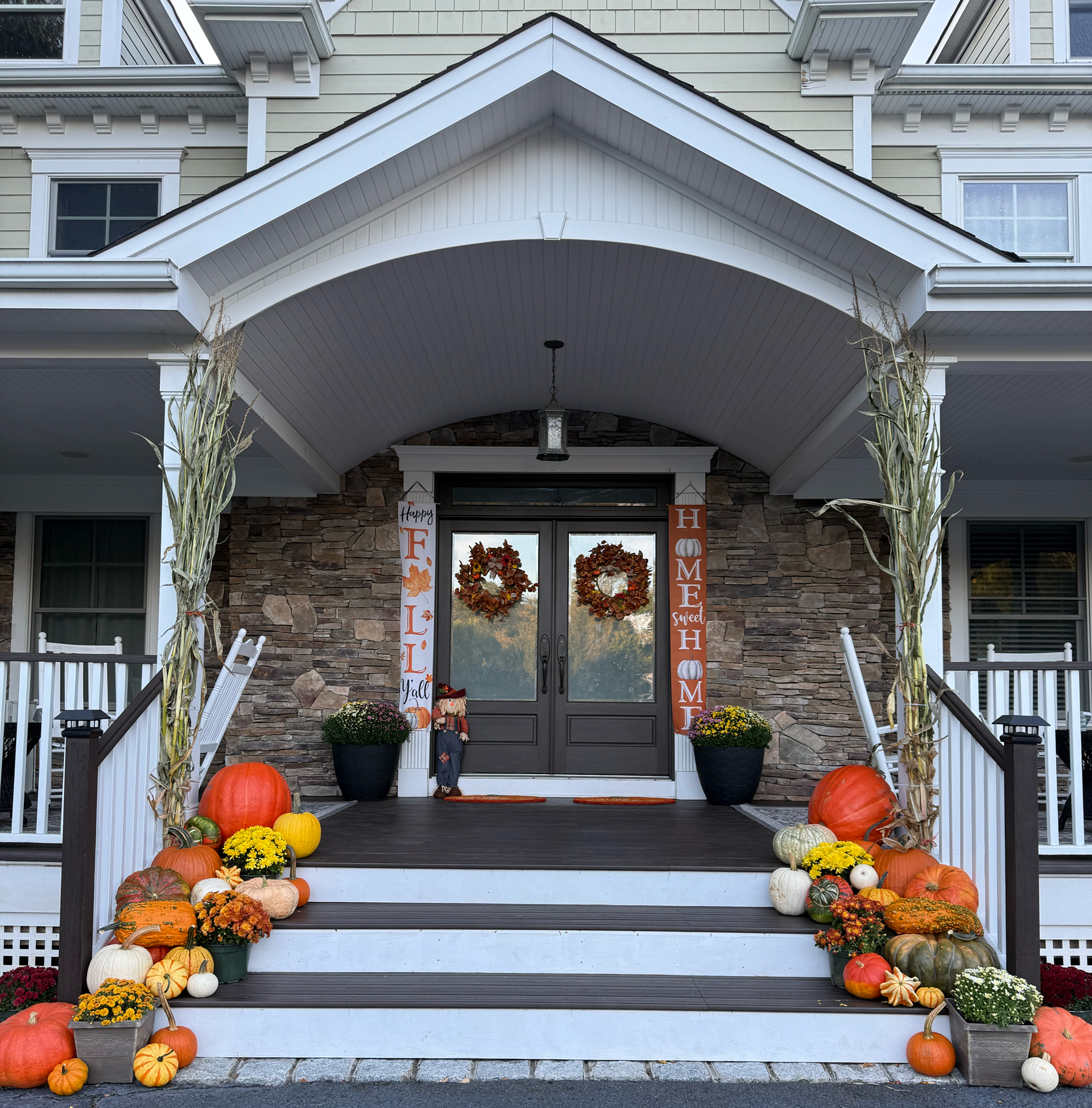 fall porch decor in situ
