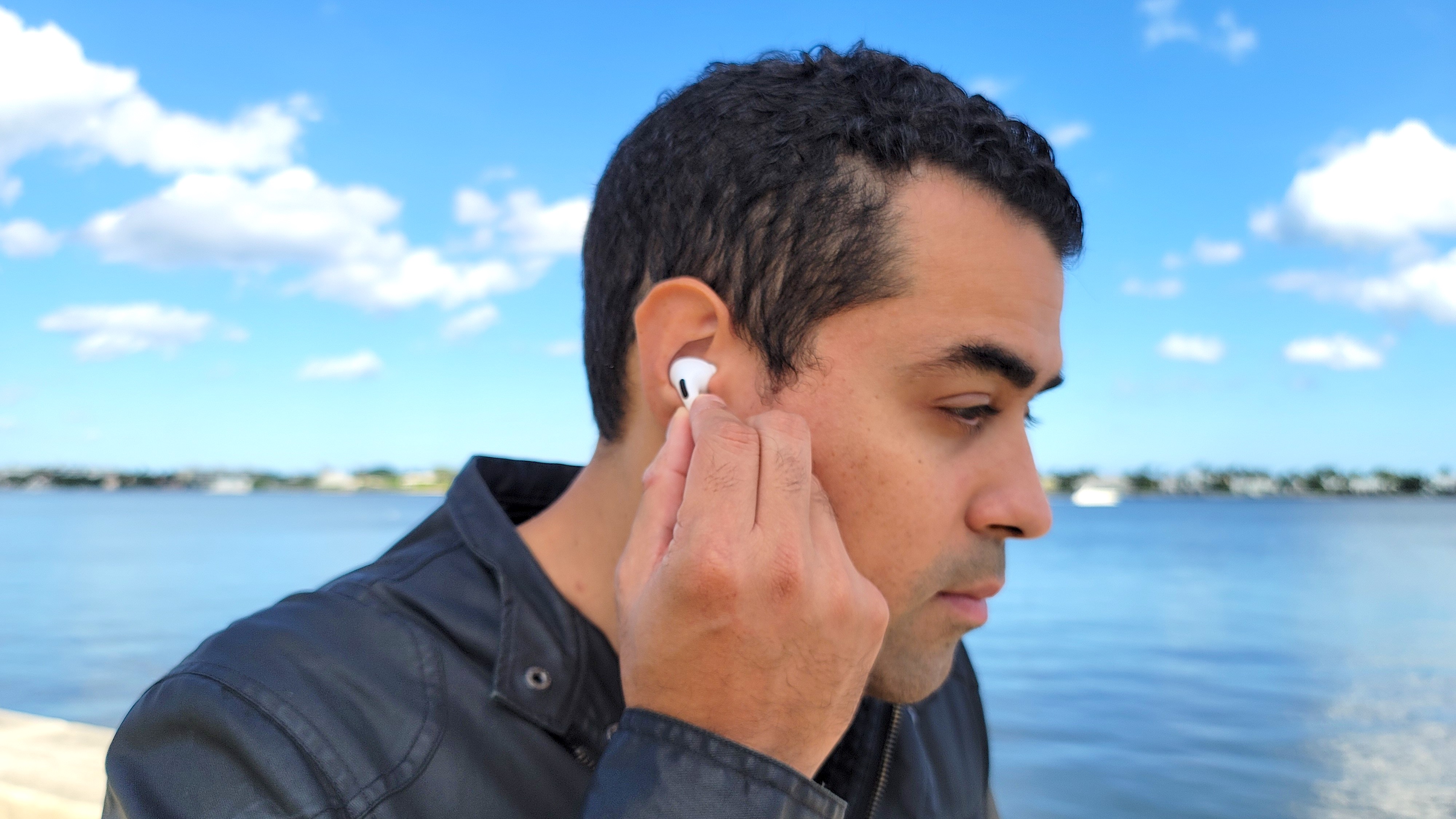 Testing the Apple AirPods 3 Force Sensor