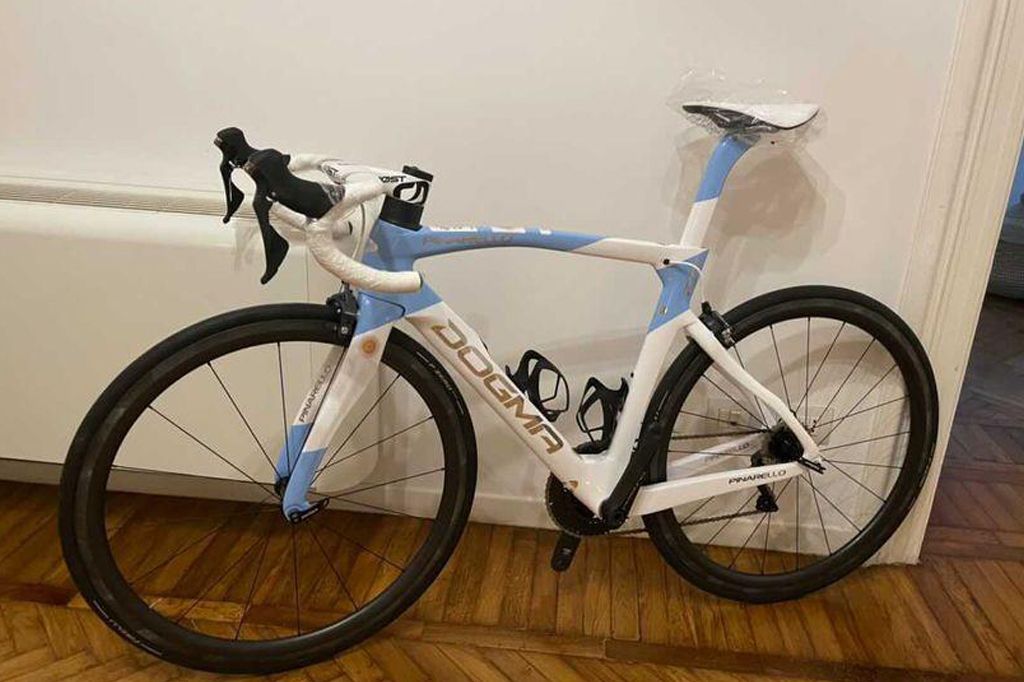 The Pope's custom Pinarello Dogma