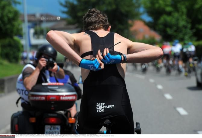 Luke Rowe (Team Sky) making adjustments on the fly