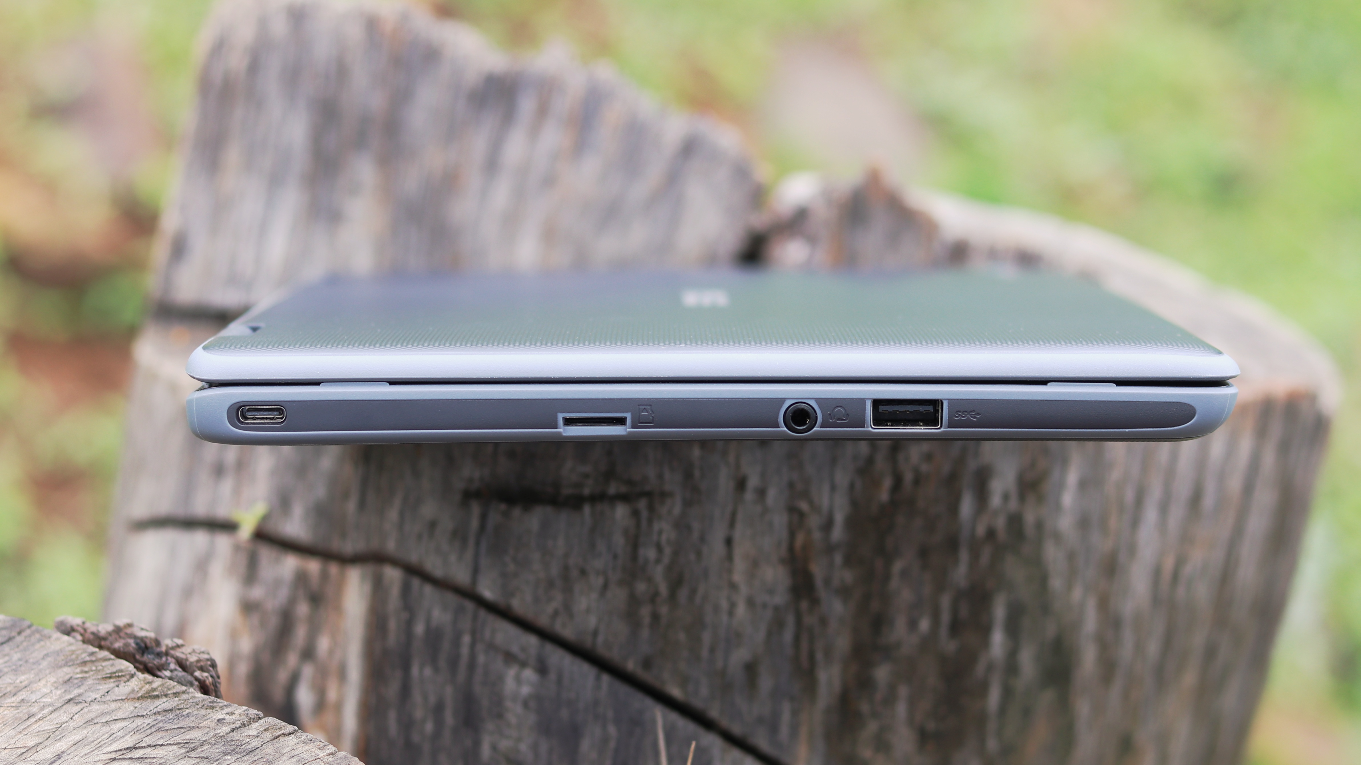 Asus Chromebook Flip C214