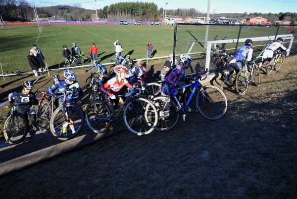 The women attack the first run-up on lap one.
