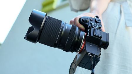Tamron 25-200mm f/2.8-5.6 DI III VXD G2