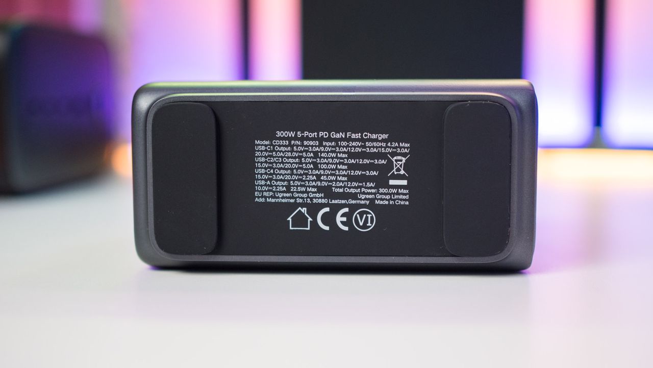 UGREEN Nexode 300W review