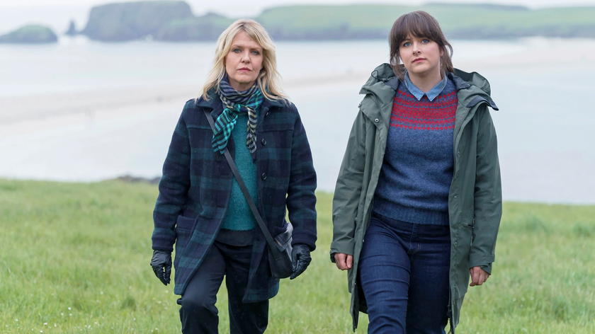  DI Ruth Calder (played by Ashley Jensen) and DI Tosh McIntosh (Alison O&#039;Donnell) return in &quot;Shetland&quot; season 10 