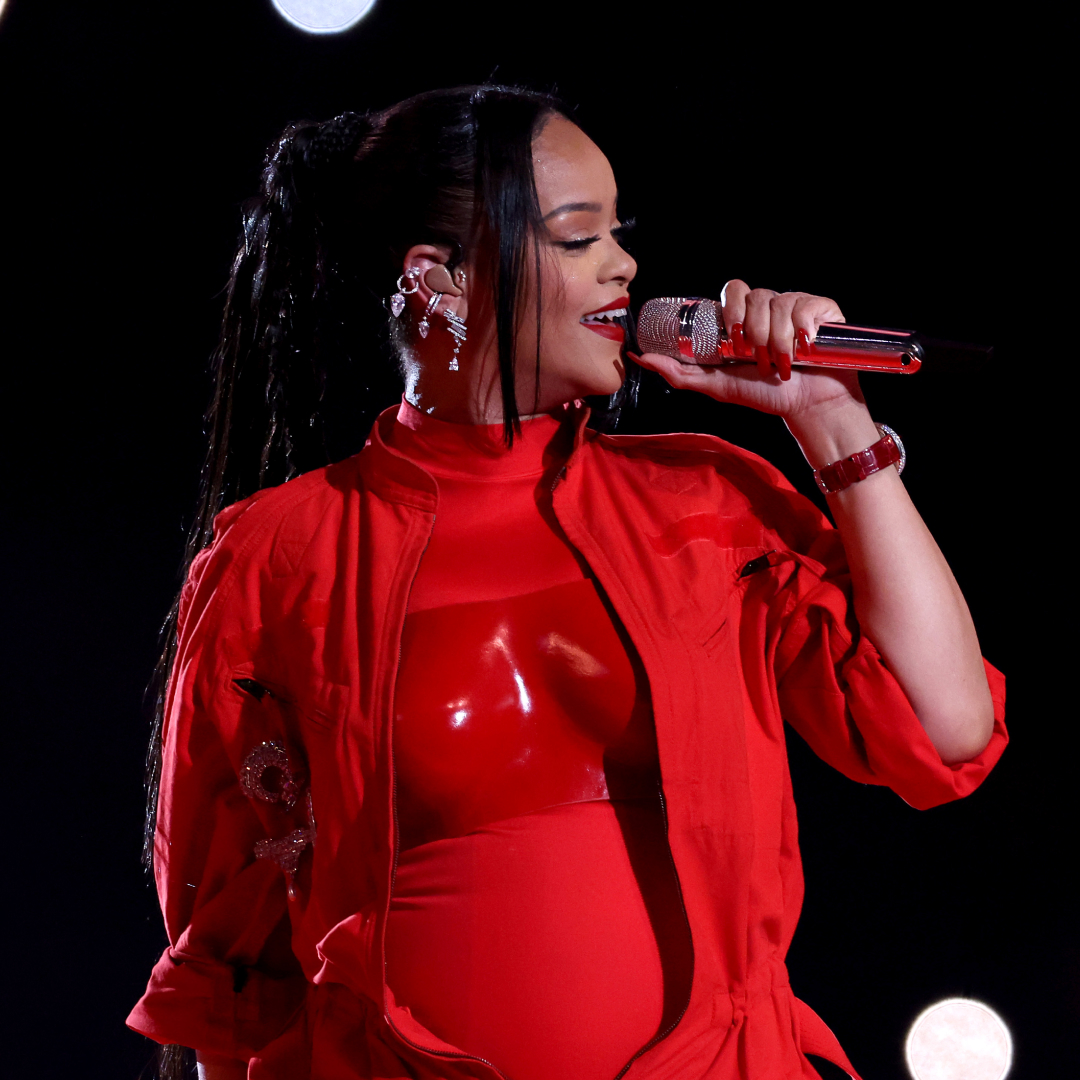 How much is Rihanna paid for the Super Bowl halftime show?